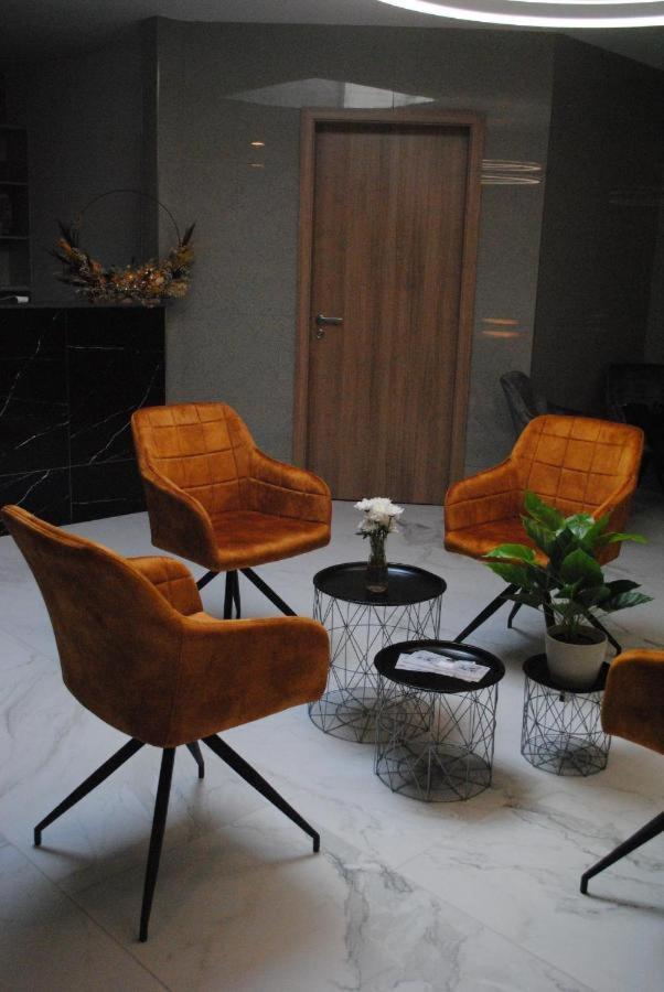 Schwäbisch Gmünd Hotel Flora מראה חיצוני תמונה